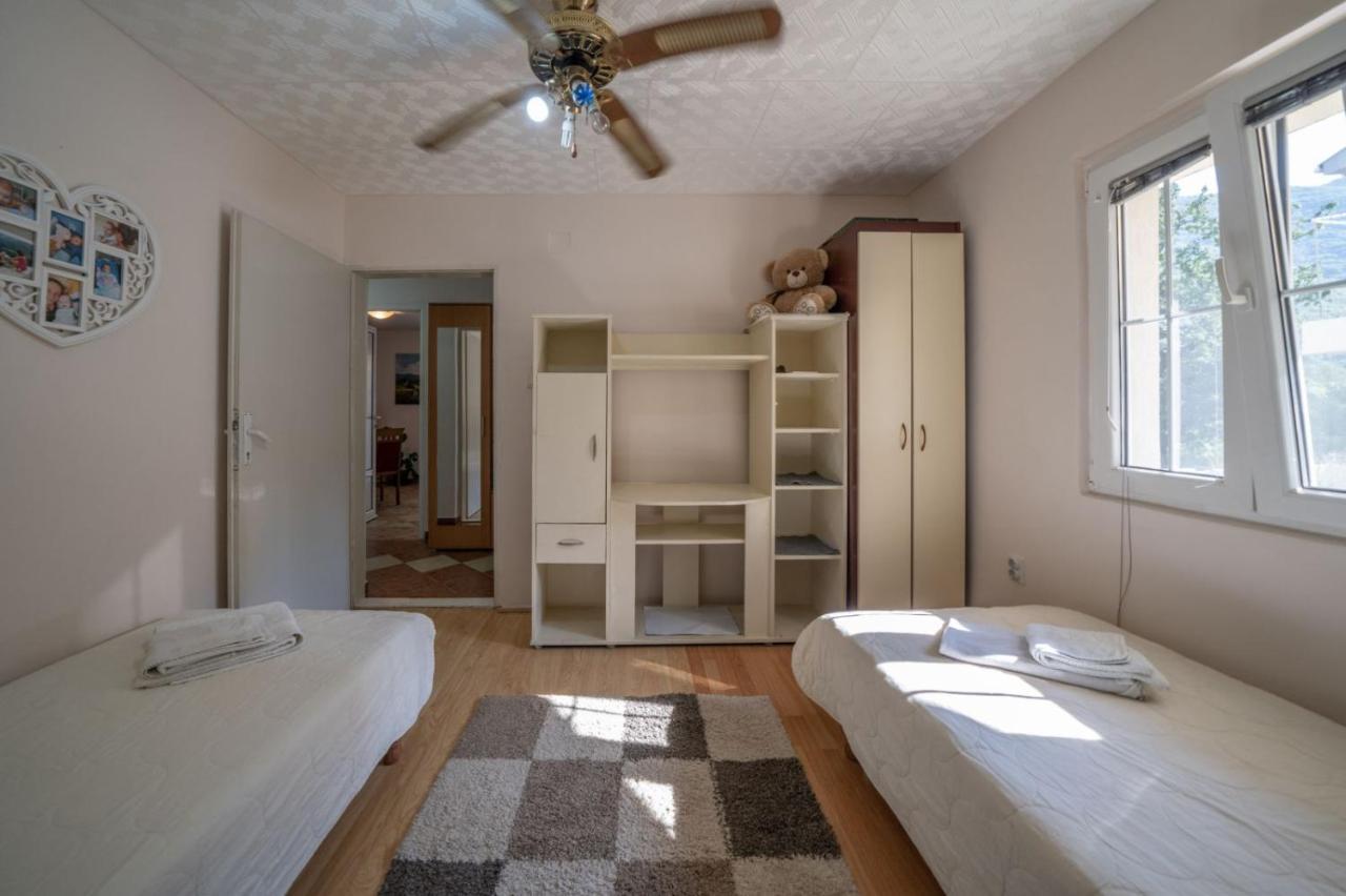 Apartments Zeko Долни Морин Екстериор снимка